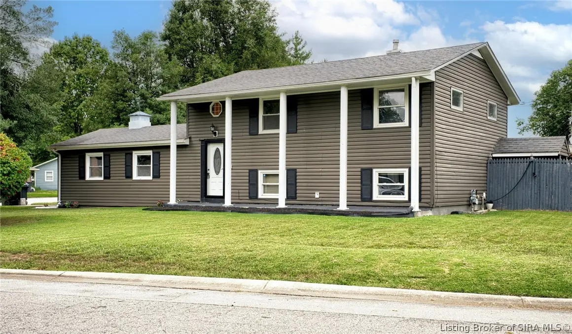 1664 Long Meadow Drive, New Albany, IN 47150 - #1