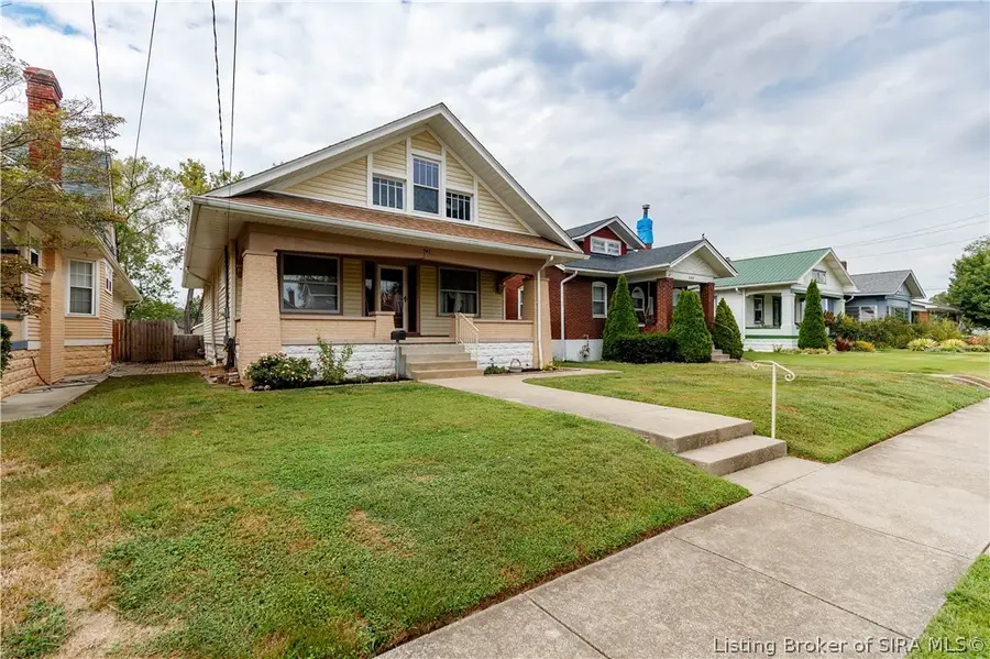 943 E 7th Street, Jeffersonville, IN 47130 - #3