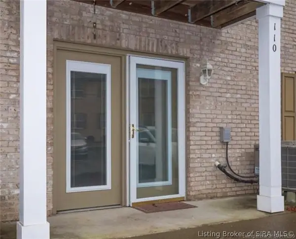 110 Colonial Drive, New Albany, IN 47150