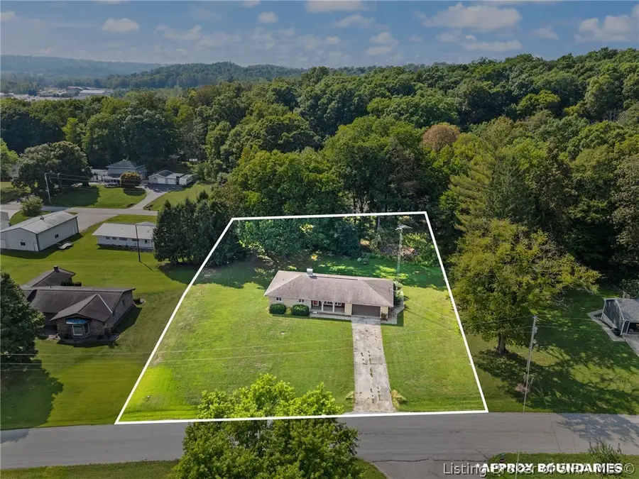 1037 N Lincoln Drive, Paoli, IN 47454 - #3