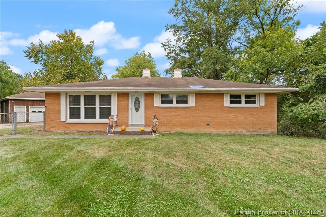 614 Lynn Road, New Albany, IN 47150 - #1