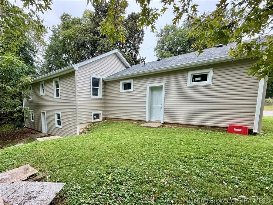 618-620 W Harrison Avenue, Clarksville, IN 47129 - #2