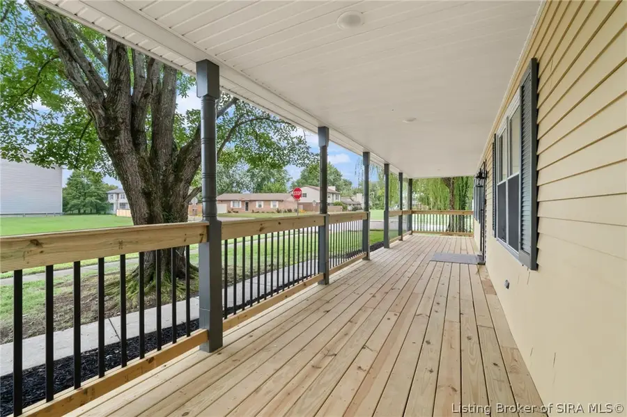 516 Millwood Place, Clarksville, IN 47129 - #2