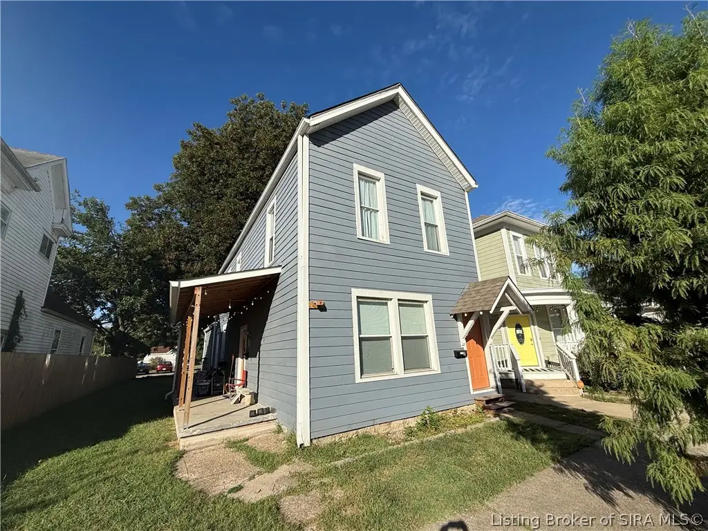 615 E 8th Street, New Albany, IN 47150 - #1
