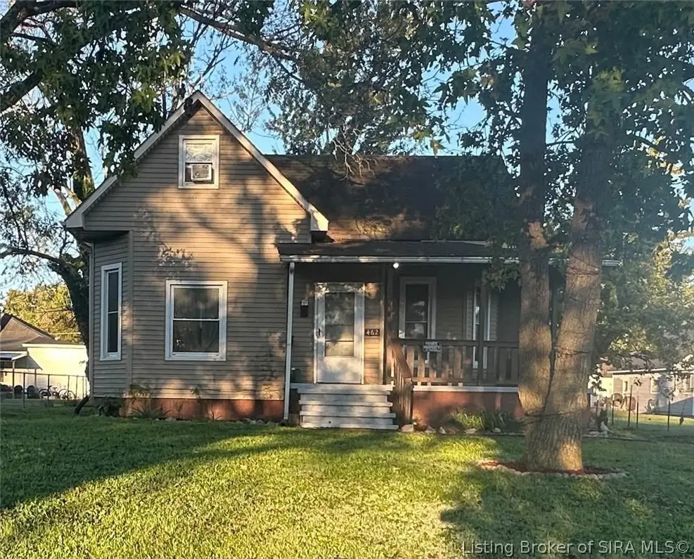 462 N Bond Street, Scottsburg, IN 47170 - #1