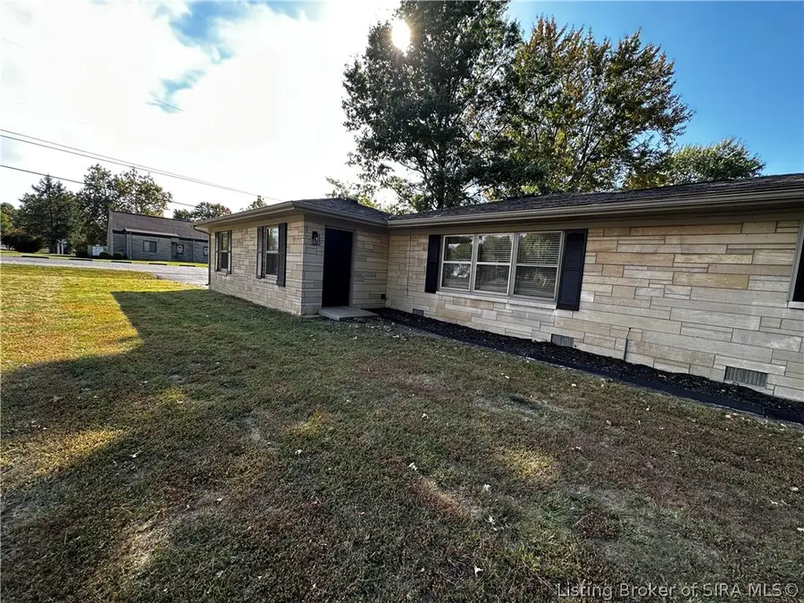 542 W Seventh Street, Madison, IN 47250 - #2