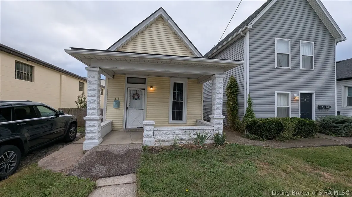 613 E 5th Street, New Albany, IN 47150 - #1
