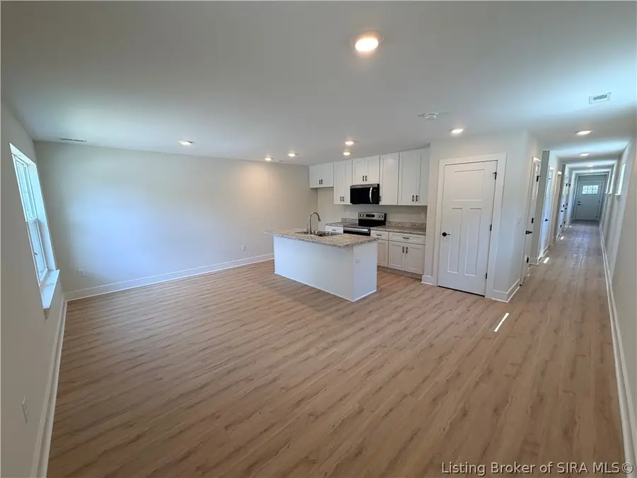 424 W 7th Street, New Albany, IN 47150 - #3