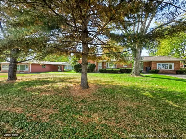 1004 S Gardner Street, Scottsburg, IN 47170