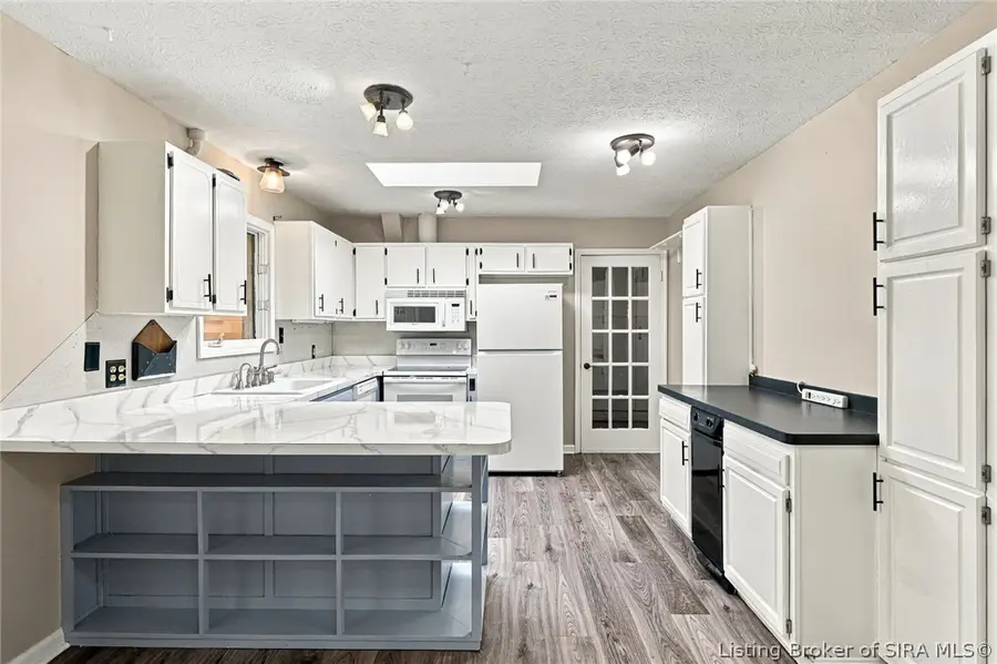 1024 Longfield Drive, Clarksville, IN 47129 - #2