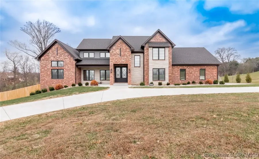 5560 Old Vincennes Road, Floyds Knobs, IN 47119 - #2