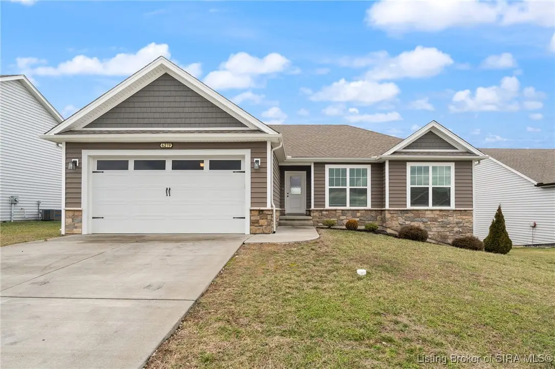 4219 Toms Way, Jeffersonville, IN 47130 - #1