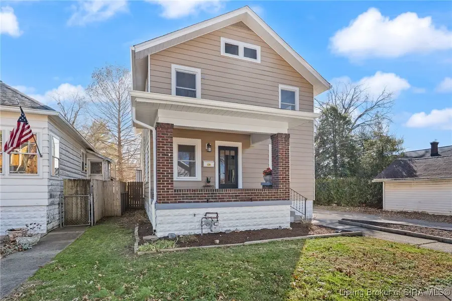 1012 E 7th Street, Jeffersonville, IN 47130 - #3