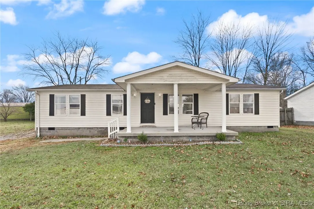 1323 W Kenwood Drive, Austin, IN 47102 - #1