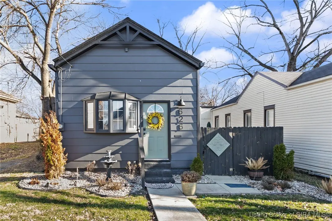 626 Mechanic Street, Jeffersonville, IN 47130 - #1