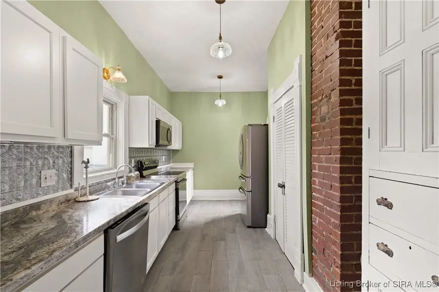 427 E Chestnut Street, Corydon, IN 47112 - #2