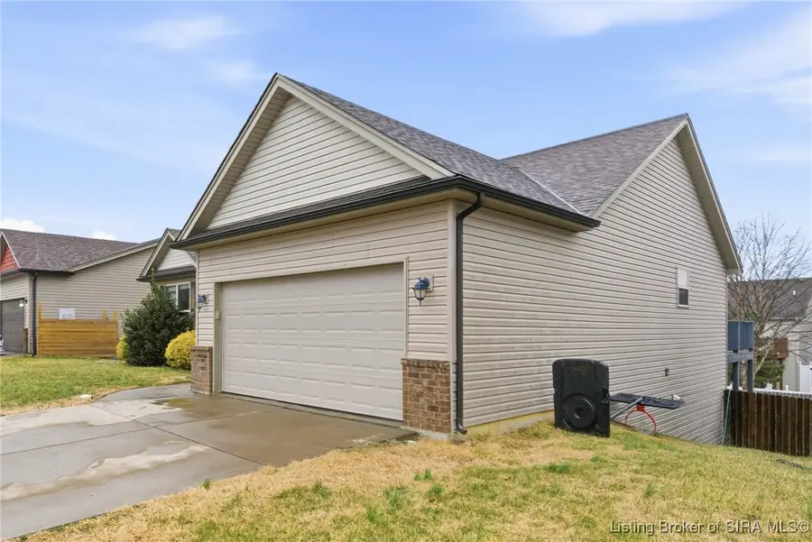 1618 Regans Way, Jeffersonville, IN 47130 - #3