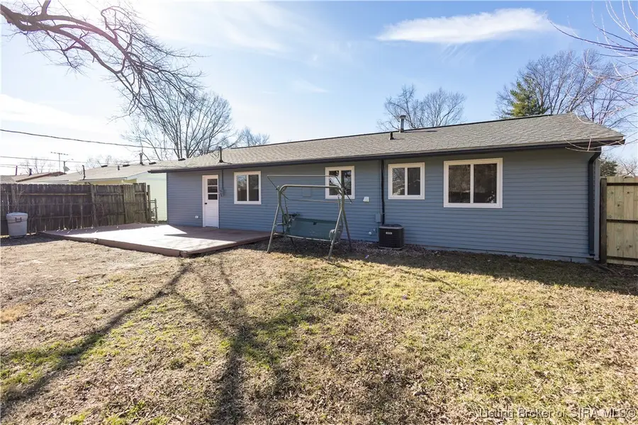 1116 Birchwood Drive, Jeffersonville, IN 47130 - #3