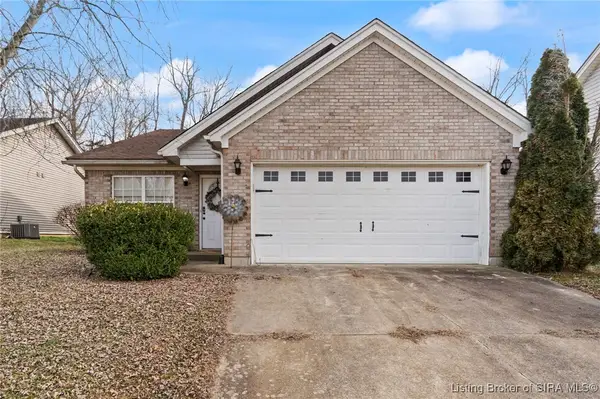 804 Twin Oaks Drive, Henryville, IN 47126