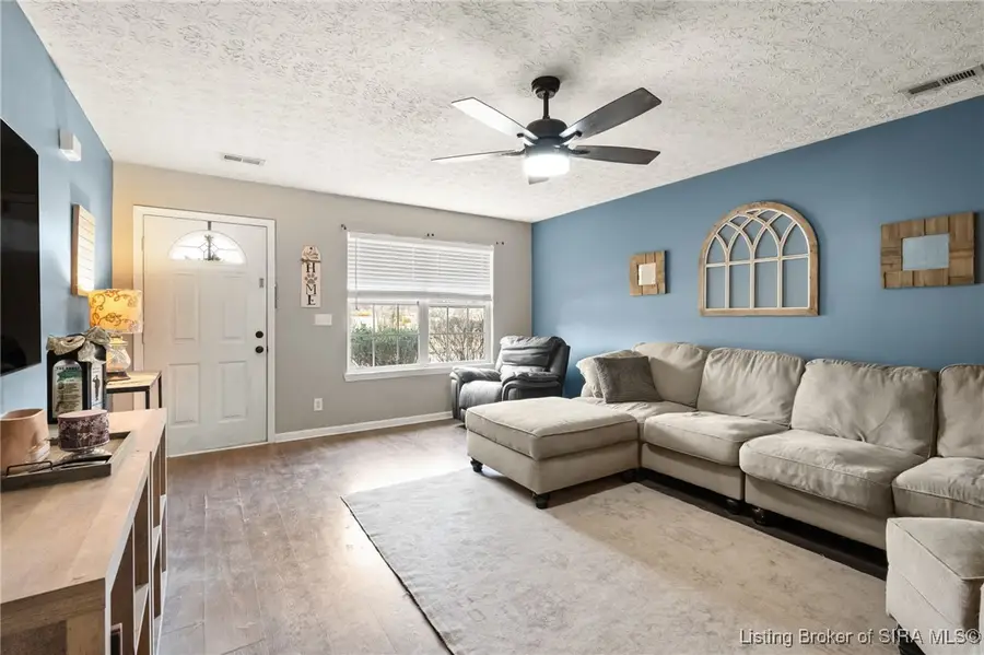 804 Twin Oaks Drive, Henryville, IN 47126 - #3