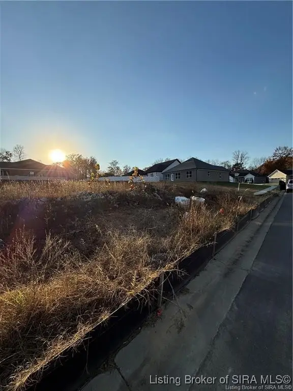 902 Audubon Court, Memphis, IN 47143