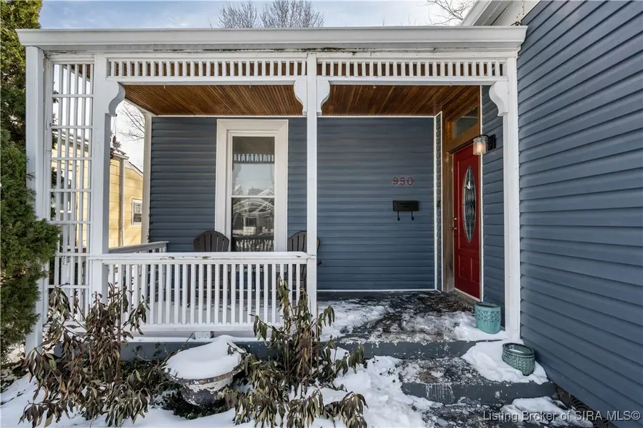 950 E Chestnut Street, Jeffersonville, IN 47130 - #3