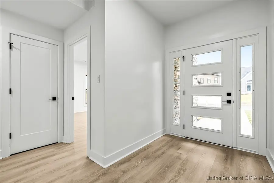 1019 Ridgeview Drive, Jeffersonville, IN 47130 - #3