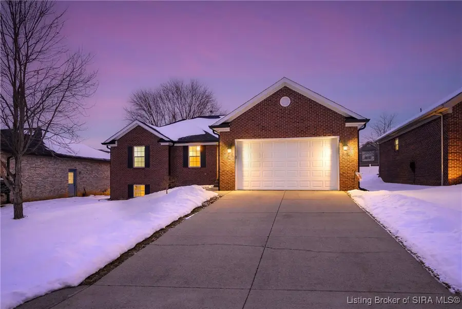 7902 Hillside Drive, Sellersburg, IN 47172 - #3