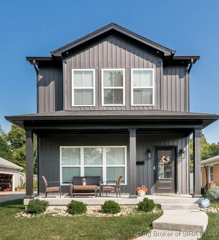 719 E Chestnut Street, Jeffersonville, IN 47130 - #1