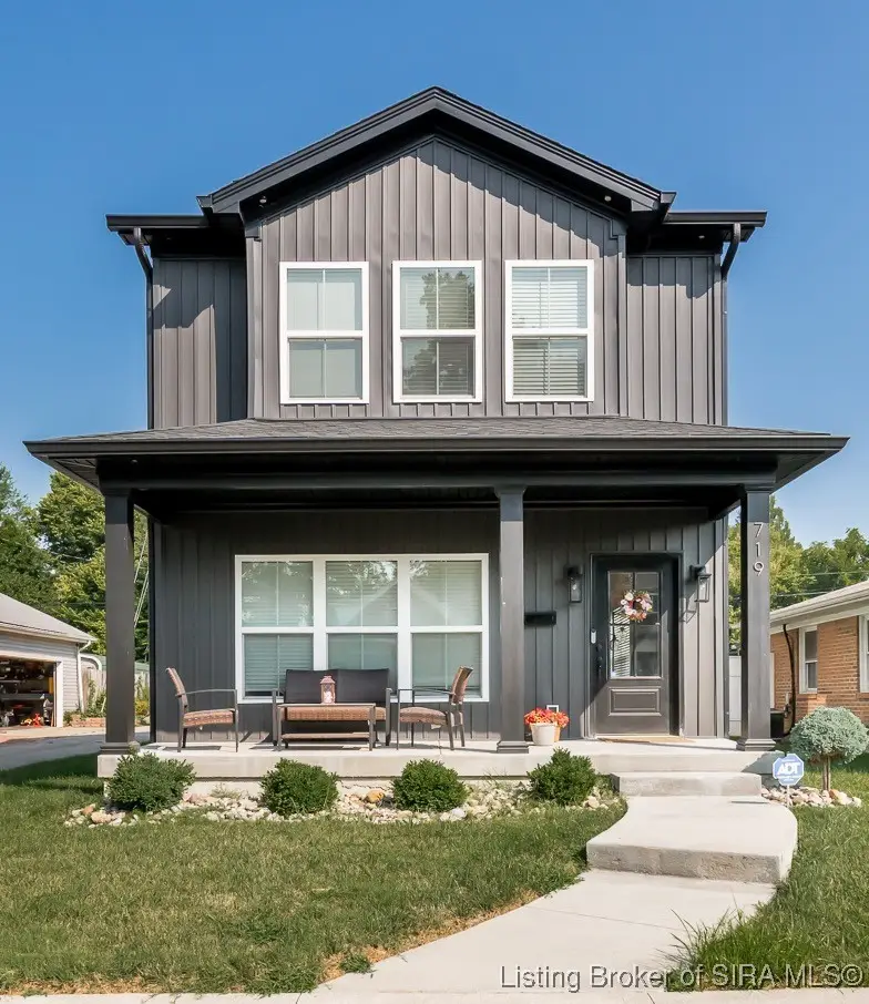 719 E Chestnut Street, Jeffersonville, IN 47130 - #3