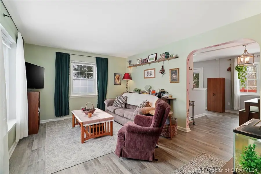 525 Fenwick Drive, New Albany, IN 47150 - #2