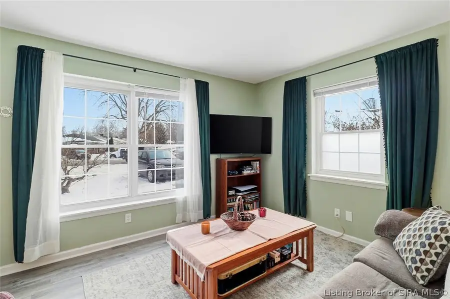 525 Fenwick Drive, New Albany, IN 47150 - #3