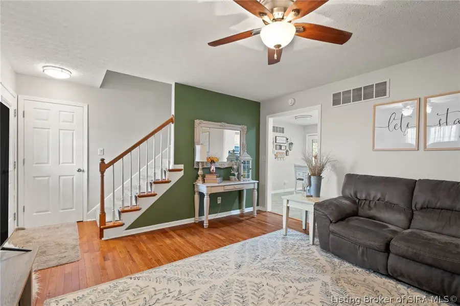 6803 Twin Springs Drive, Sellersburg, IN 47172 - #3