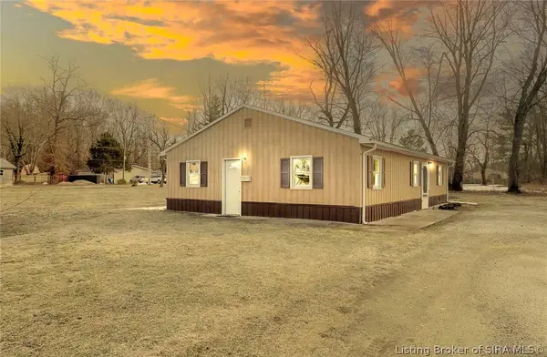 733 Mann Avenue, Austin, IN 47102