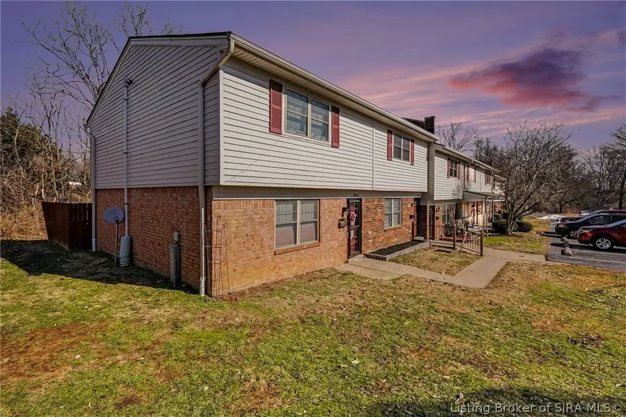 3059 Wooded Way, Jeffersonville, IN 47130 - #2