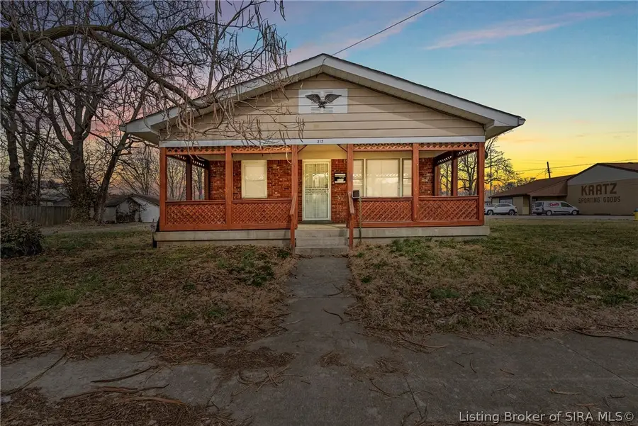 217 Beckett Street, Jeffersonville, IN 47129 - #2