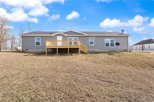 1017 S Eckerty Cemetary Rd, Eckerty, IN 47116