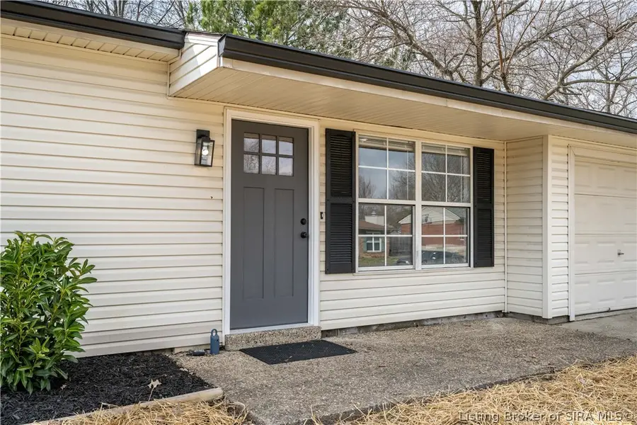 1002 Presidential Place, Jeffersonville, IN 47130 - #3