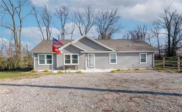 1319 W Commerce Street, Brownstown, IN 47220