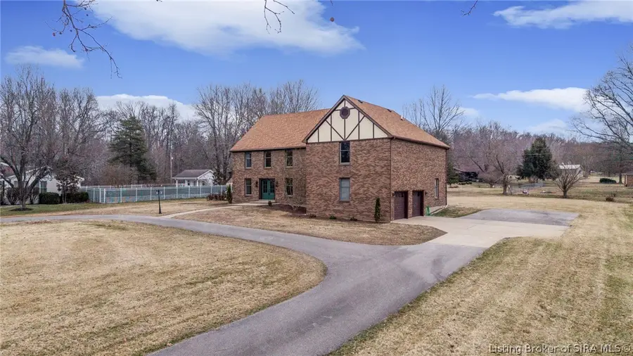 4640 Edwardsville Galena Road, Floyds Knobs, IN 47119 - #2