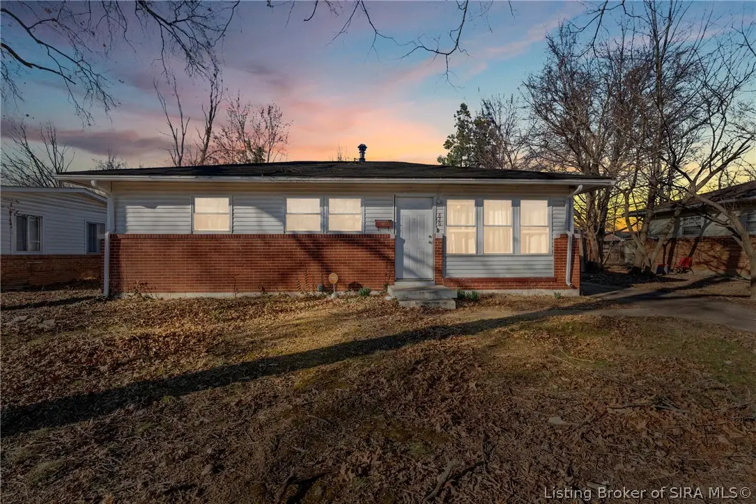 820 W Larkspur Drive, Jeffersonville, IN 47130 - #1