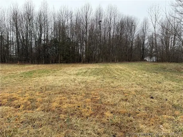 3440 N Red Bud Lane, Scottsburg, IN 47170