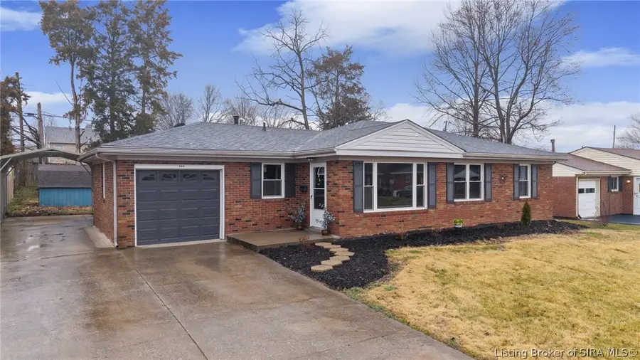 572 Eastside Avenue, Sellersburg, IN 47172 - #3