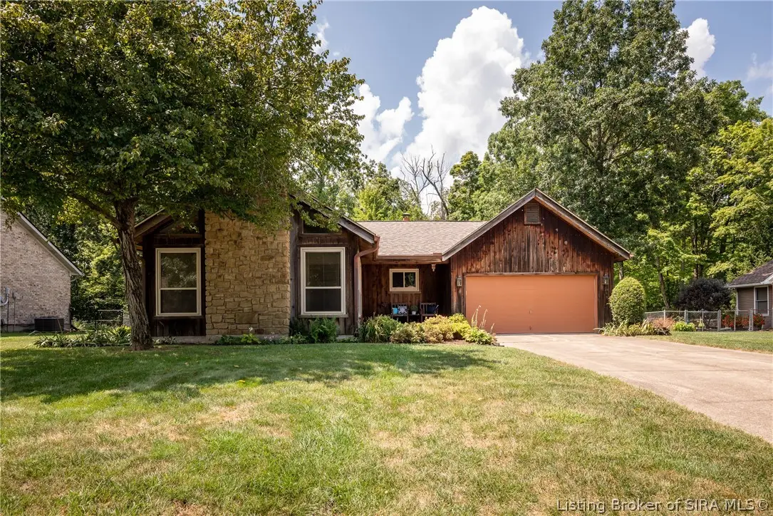 645 Hampton Court, Sellersburg, IN 47172 - #1