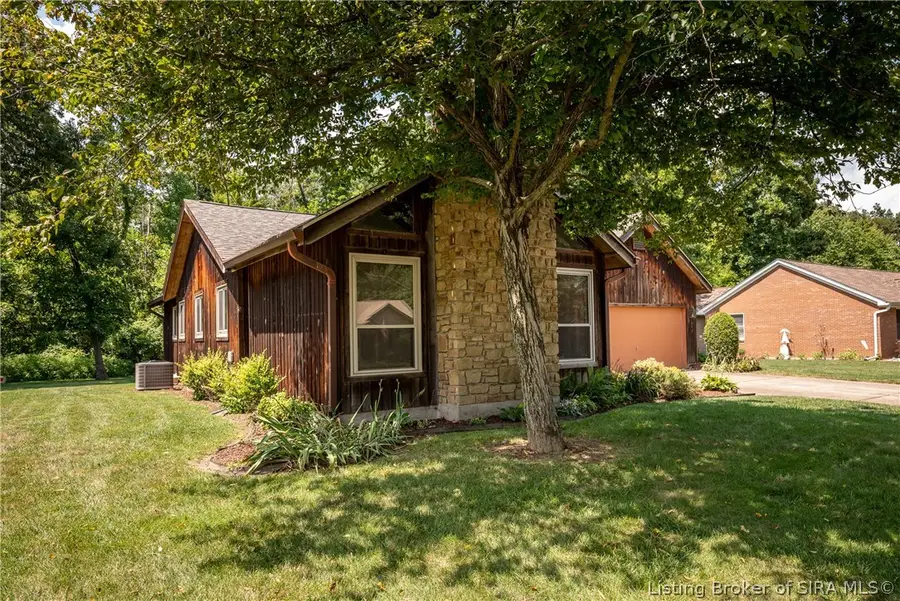 645 Hampton Court, Sellersburg, IN 47172 - #2