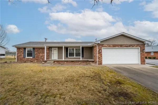 1118 W Carla Lane, Scottsburg, IN 47170