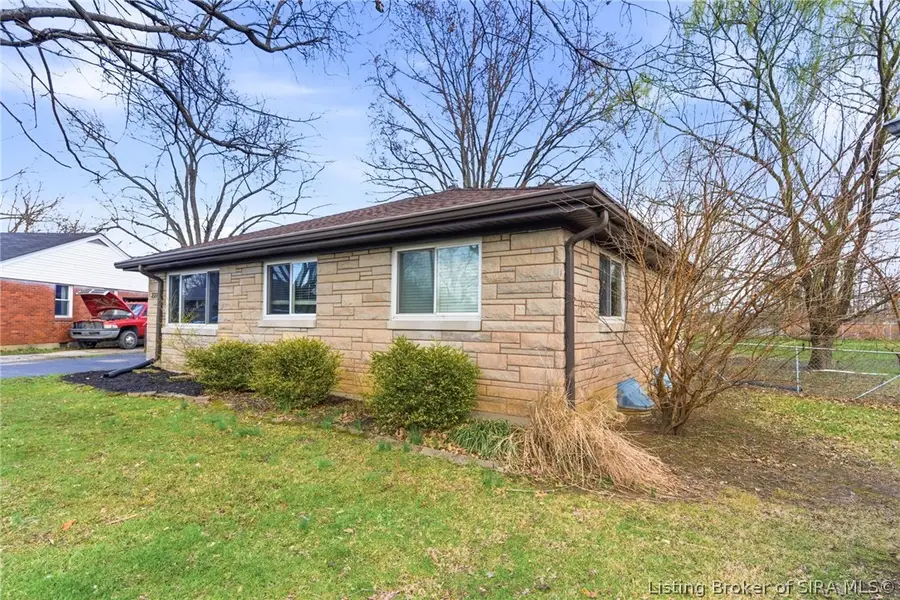 2210 Gary Drive, New Albany, IN 47150 - #2