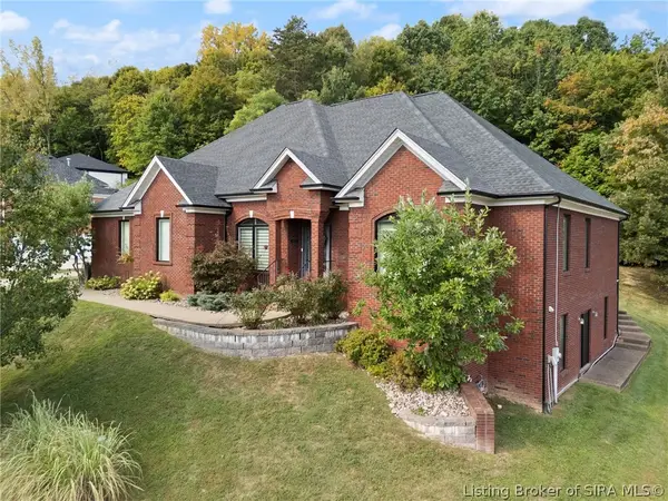 305 Wooded Valley Drive, New Albany, IN 47150