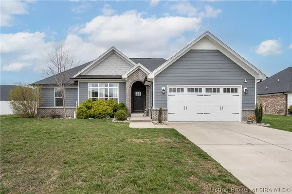 8802 Chestnut Hill Court, Charlestown, IN 47111