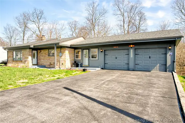 800 N Blue River Road, Pekin, IN 47165